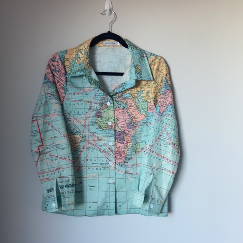 Medium Shirt/Miss Look/ Small